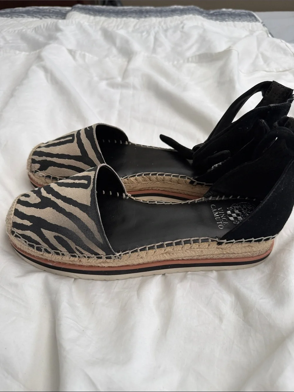 Vince Camuto vince camuto
